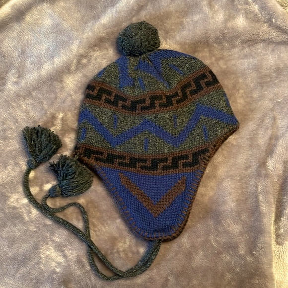 Accessories - Blue and Gray Wool Hat 🤑